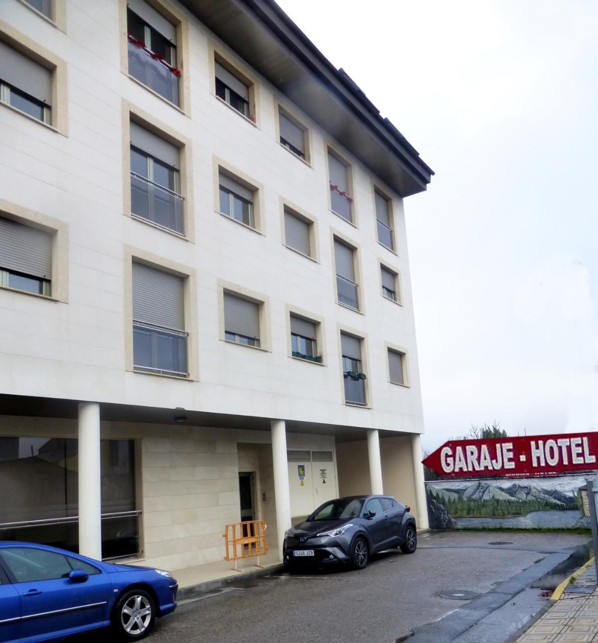 Hotel Villa De Cacabelos 外观 照片